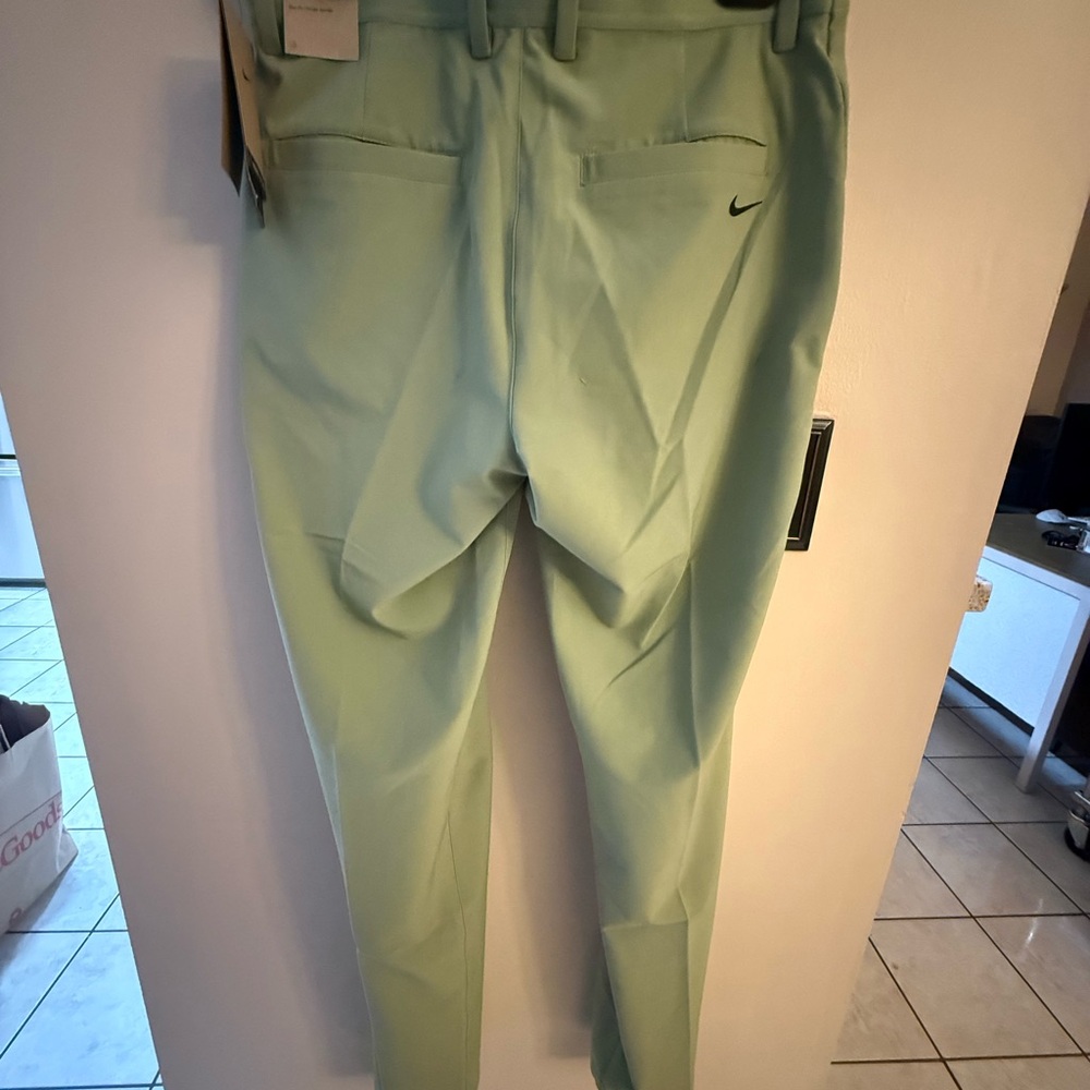 Nike Dri-Fit Green Golf Pant NWT - Picture 3 of 7